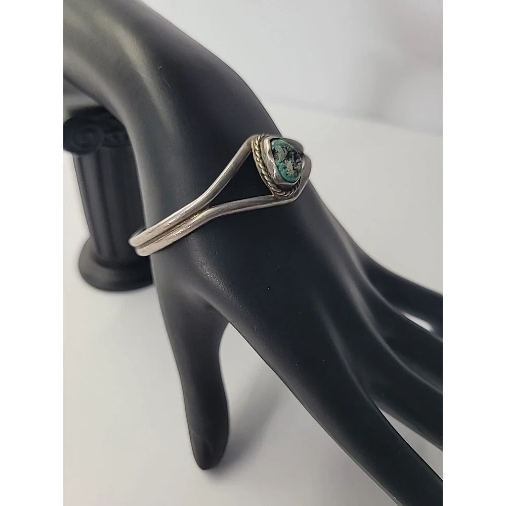 Blue Stone Cuff Bracelet Silver Tone Cuff Open Bangle Southwestern Boho Rope Bez